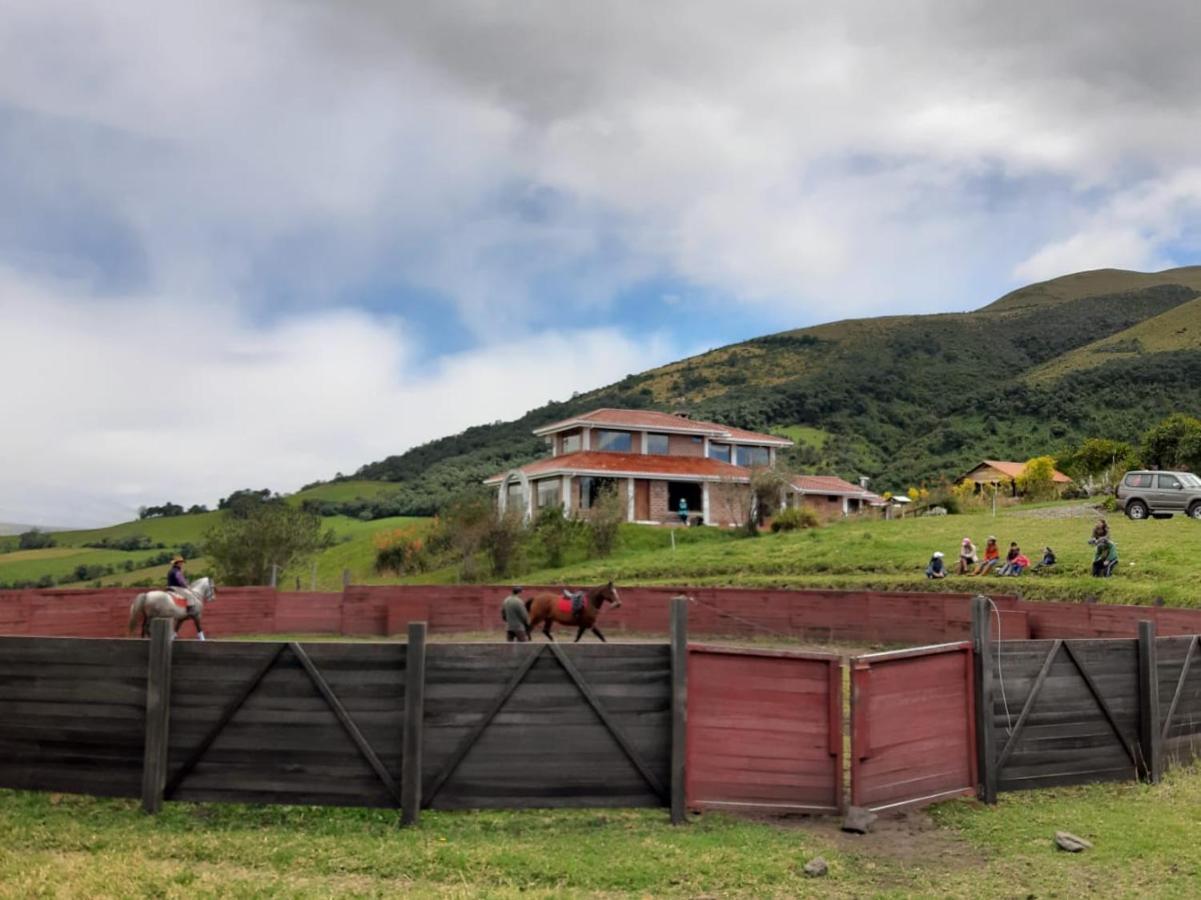 Balcon Al Cotopaxi Hosteria Sangolqui ภายนอก รูปภาพ