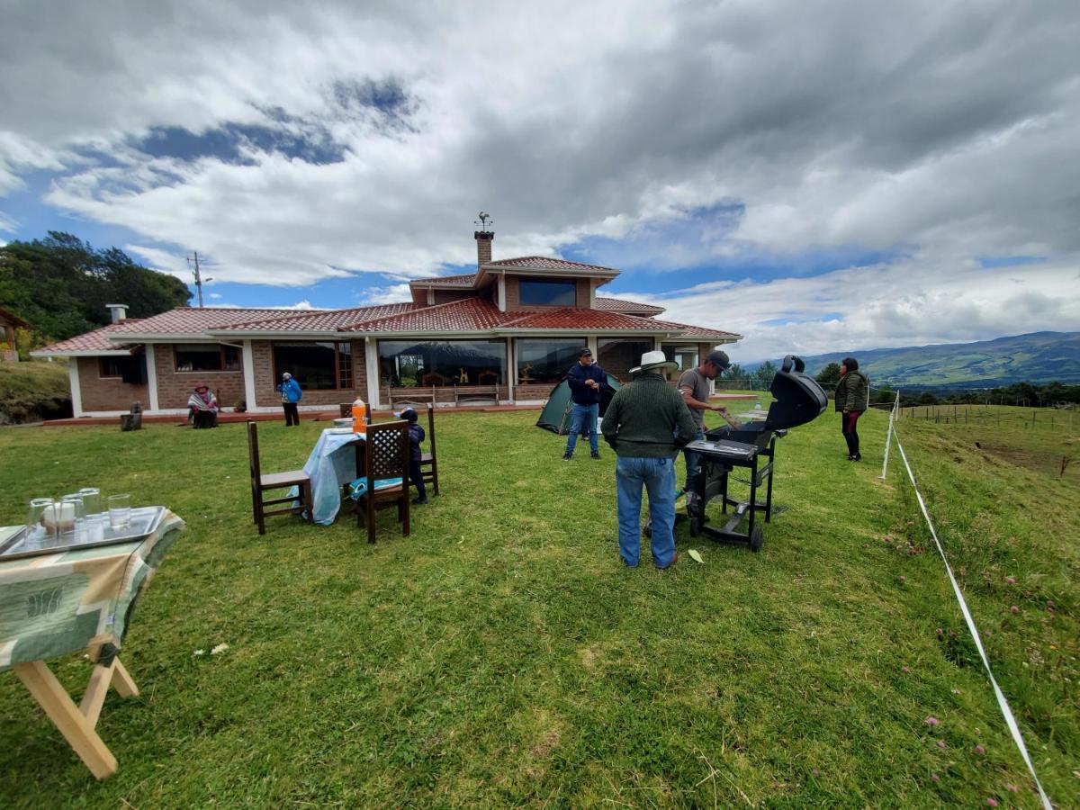 Balcon Al Cotopaxi Hosteria Sangolqui ภายนอก รูปภาพ