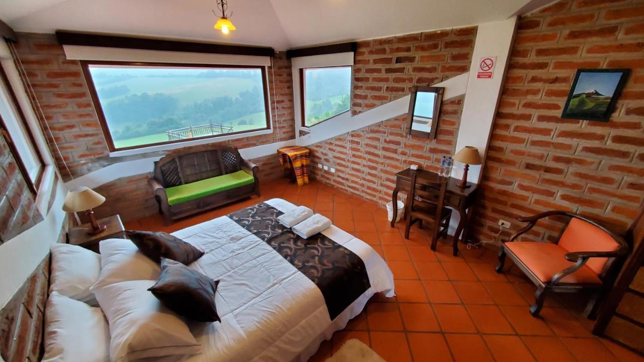 Balcon Al Cotopaxi Hosteria Sangolqui ภายนอก รูปภาพ